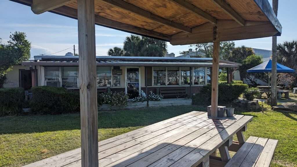 Pat’s Riverfront Cafe photo 6